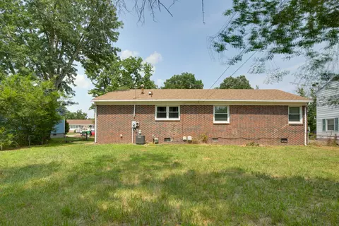 Exterior - 112 Valirey Dr, Hampton, VA 23669 photo 8 of 8