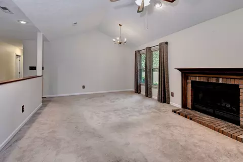 Living - 3 Bonney Ln, Hampton, VA 23669 photo 5 of 5