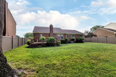 Exterior - 3 Bonney Ln, Hampton, VA 23669 photo 9 of 11