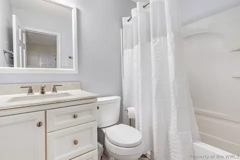 Bath - 341 Brunell Dr, Hampton, VA 23666 photo 3 of 3