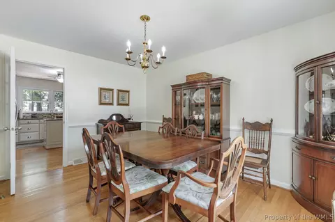 Dining - 341 Brunell Dr, Hampton, VA 23666 photo 2 of 2