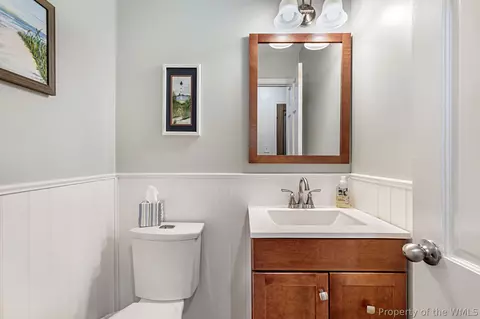 Bath - 341 Brunell Dr, Hampton, VA 23666 photo 1 of 3