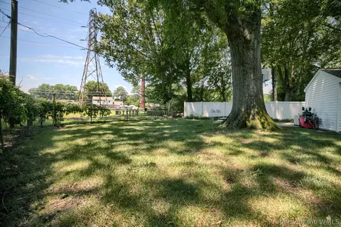 Exterior - 341 Brunell Dr, Hampton, VA 23666 photo 11 of 15