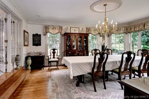 Dining - 169 W Queens Dr, Williamsburg, VA 23185 photo 3 of 5