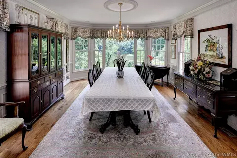 Dining - 169 W Queens Dr, Williamsburg, VA 23185 photo 2 of 5