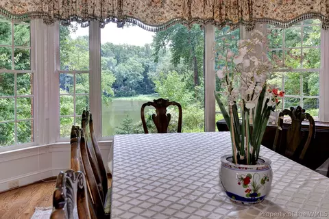 Dining - 169 W Queens Dr, Williamsburg, VA 23185 photo 1 of 5