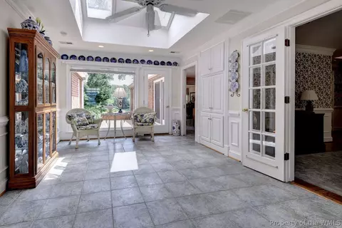 Entry Way - 169 W Queens Dr, Williamsburg, VA 23185 photo 2 of 4