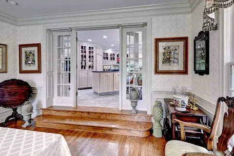 Dining - 169 W Queens Dr, Williamsburg, VA 23185 photo 5 of 5