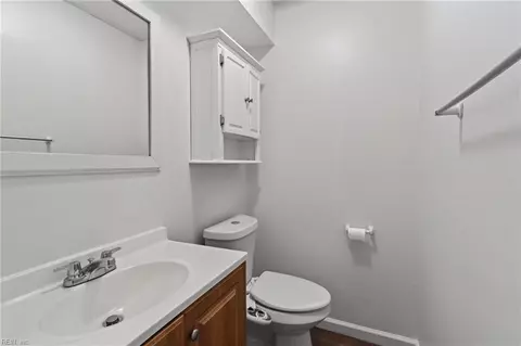 Bath - 4504 Aberdeen Dr, Gloucester, VA 23061 photo 1 of 5