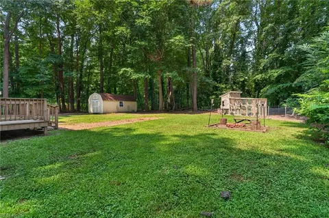 Exterior - 4504 Aberdeen Dr, Gloucester, VA 23061 photo 6 of 12