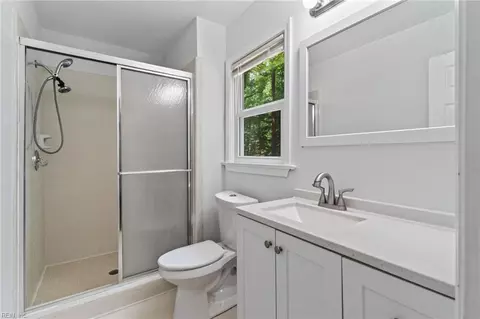 Bath - 4504 Aberdeen Dr, Gloucester, VA 23061 photo 3 of 5
