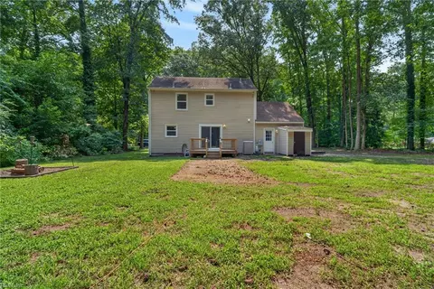 Exterior - 4504 Aberdeen Dr, Gloucester, VA 23061 photo 11 of 12