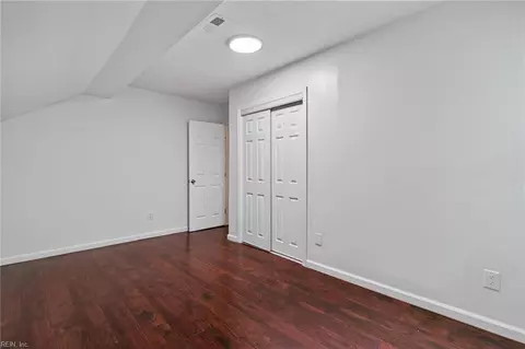 Bedroom - 4504 Aberdeen Dr, Gloucester, VA 23061 photo 5 of 6