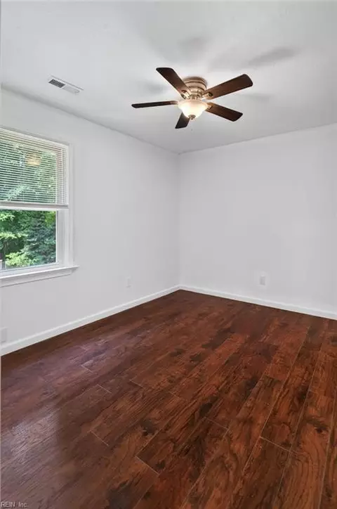 Bedroom - 4504 Aberdeen Dr, Gloucester, VA 23061 photo 6 of 6