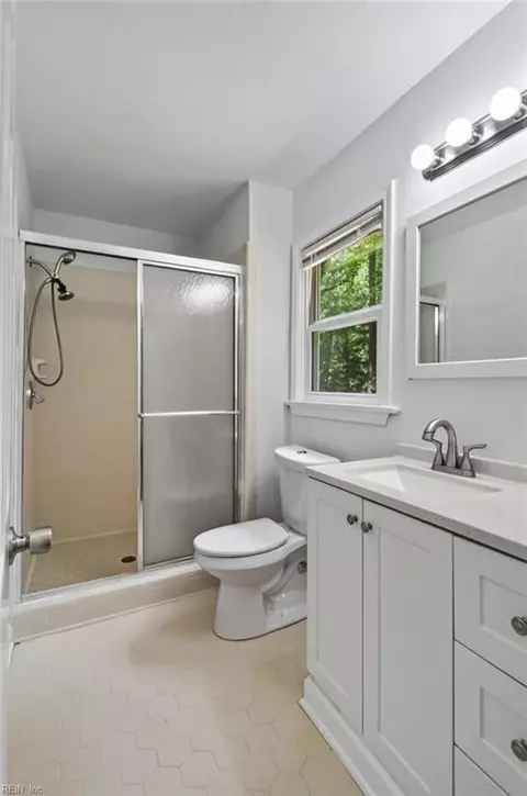 Bath - 4504 Aberdeen Dr, Gloucester, VA 23061 photo 5 of 5