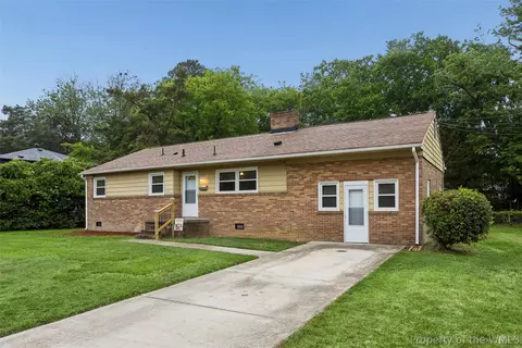 Exterior - 1 Westbrook Dr, Hampton, VA 23666 photo 7 of 8