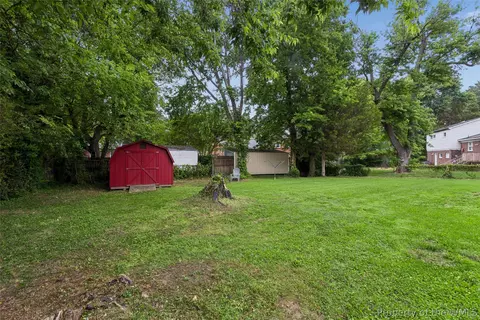 Exterior - 1 Westbrook Dr, Hampton, VA 23666 photo 6 of 8