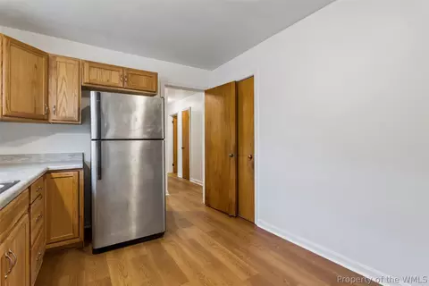 Entry Way - 1 Westbrook Dr, Hampton, VA 23666 photo 2 of 3