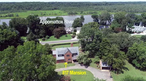 617 Mansion Dr, Hopewell, VA 23860