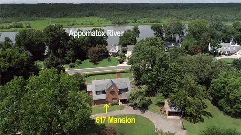 617 Mansion Dr, Hopewell, VA 23860
