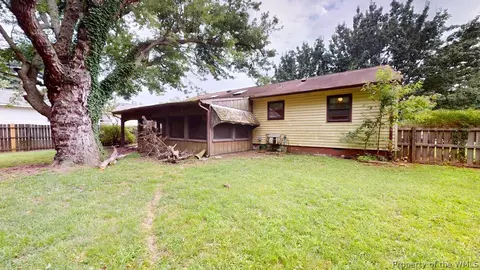 Exterior - 110 Londonshire Ter, Hampton, VA 23666 photo 3 of 5