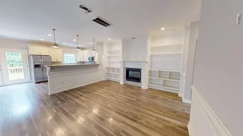 Living - 960 Quash St, Hampton, VA 23669 photo 3 of 6