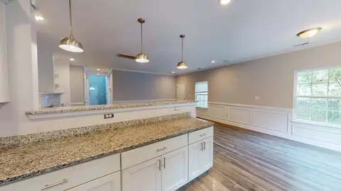 Entry Way - 960 Quash St, Hampton, VA 23669 photo 4 of 6
