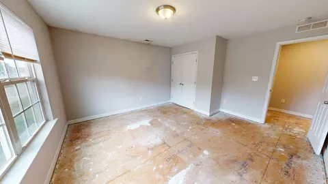 Bedroom - 960 Quash St, Hampton, VA 23669 photo 6 of 7