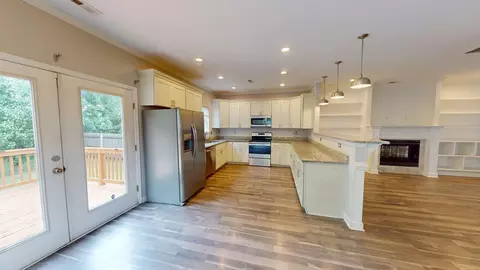 Kitchen - 960 Quash St, Hampton, VA 23669 photo 1 of 6
