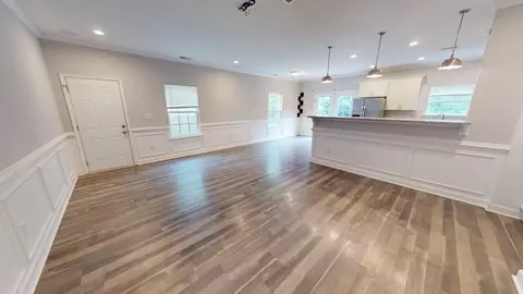 Living - 960 Quash St, Hampton, VA 23669 photo 1 of 6