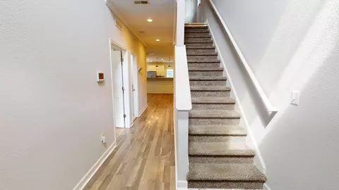 Entry Way - 960 Quash St, Hampton, VA 23669 photo 2 of 6