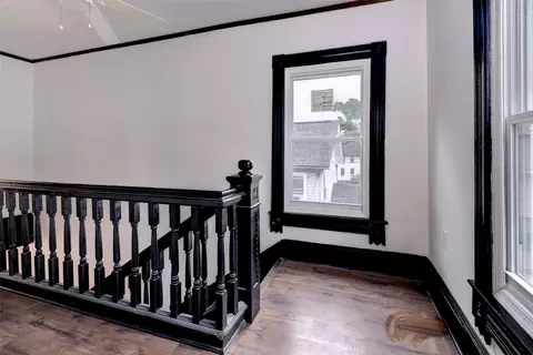 Entry Way - 216 Beach Rd, Hampton, VA 23664 photo 5 of 6
