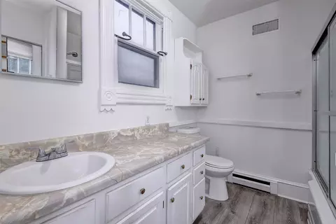 Bath - 216 Beach Rd, Hampton, VA 23664 photo 1 of 3