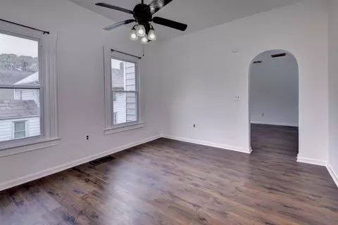 Living - 216 Beach Rd, Hampton, VA 23664 photo 3 of 3