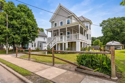 Exterior - 216 Beach Rd, Hampton, VA 23664 photo 12 of 12