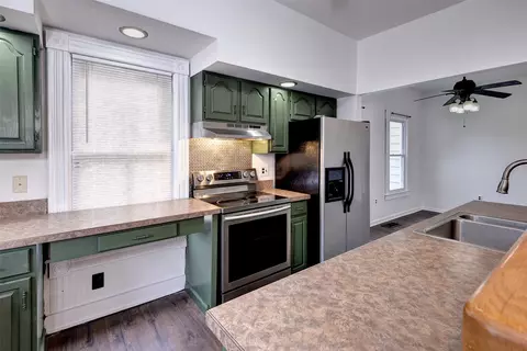 Kitchen - 216 Beach Rd, Hampton, VA 23664 photo 3 of 4