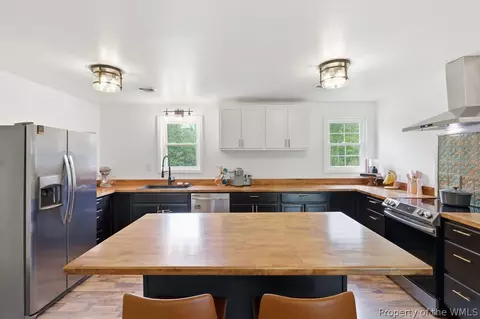 Kitchen - 14530 Rockahock Rd, Lanexa, VA 23089 photo 2 of 3