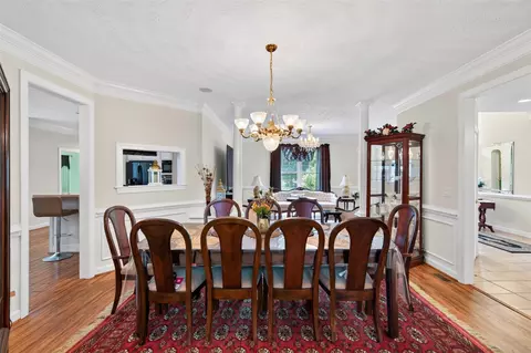 Dining - 19 Hampshire Dr, Hampton, VA 23669 photo 2 of 2