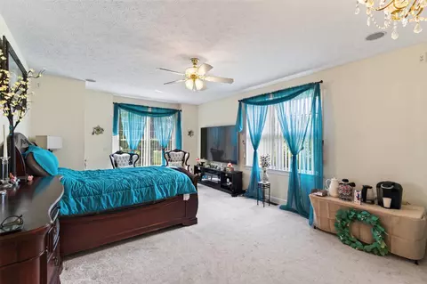 Bedroom - 19 Hampshire Dr, Hampton, VA 23669 photo 1 of 5