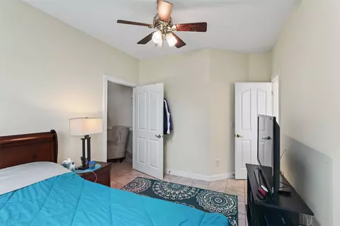 Bedroom - 19 Hampshire Dr, Hampton, VA 23669 photo 5 of 5
