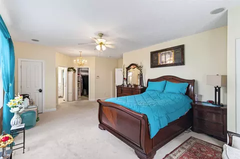 Bedroom - 19 Hampshire Dr, Hampton, VA 23669 photo 3 of 5