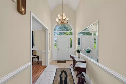 Entry Way - 19 Hampshire Dr, Hampton, VA 23669 photo 1 of 3