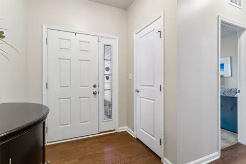 Entry Way - 505 Loggerhead Dr, Newport News, VA 23601 photo 3 of 8