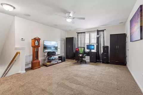 Living - 505 Loggerhead Dr, Newport News, VA 23601 photo 1 of 1