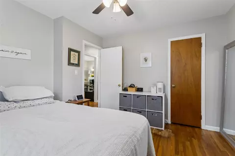 Bedroom - 102 Temple St, Hampton, VA 23664 photo 2 of 3