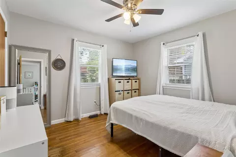 Bedroom - 102 Temple St, Hampton, VA 23664 photo 1 of 3