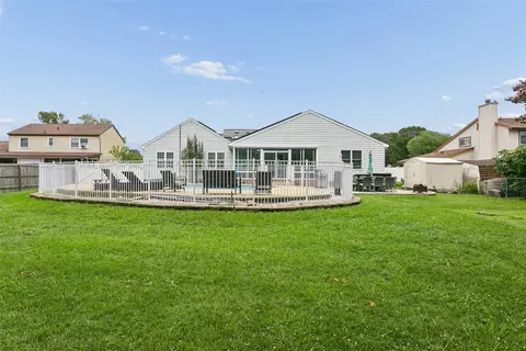 Exterior - 207 Skipper Ct, Hampton, VA 23669 photo 7 of 12