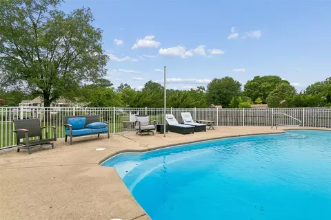 Exterior - 207 Skipper Ct, Hampton, VA 23669 photo 9 of 12