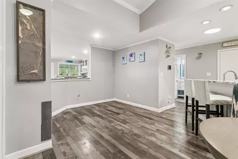 Entry Way - 207 Skipper Ct, Hampton, VA 23669 photo 2 of 2