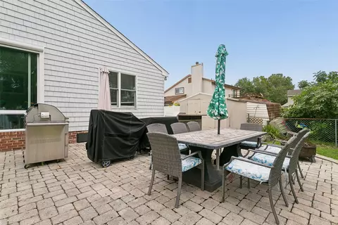 Exterior - 207 Skipper Ct, Hampton, VA 23669 photo 6 of 12
